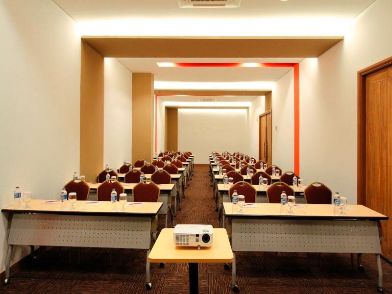 Fox Lite Hotel Metro Indah - בנדונג מראה חיצוני תמונה