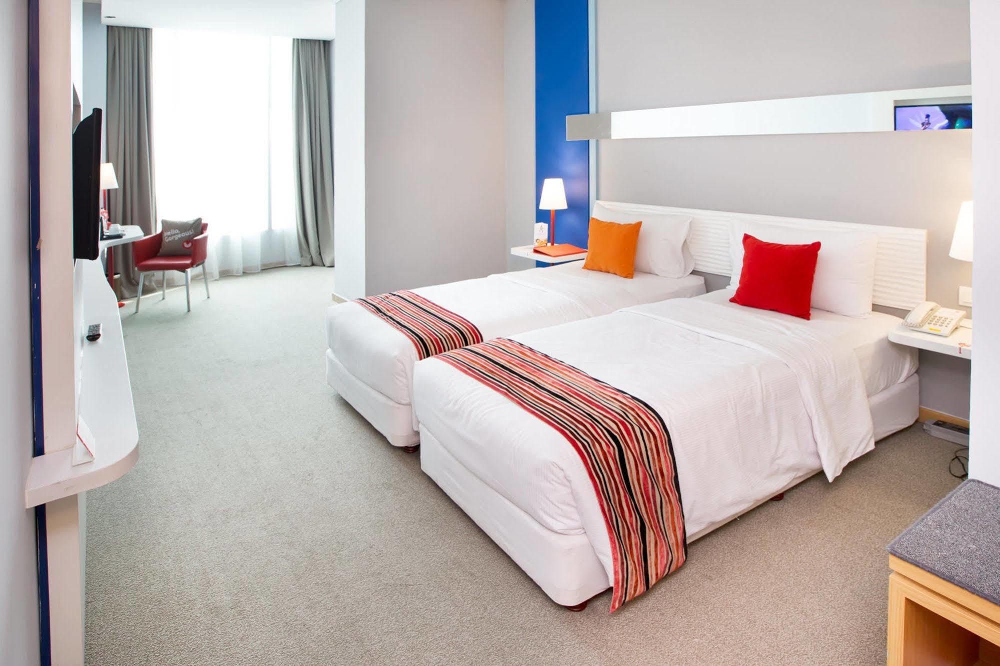 Fox Lite Hotel Metro Indah - בנדונג מראה חיצוני תמונה